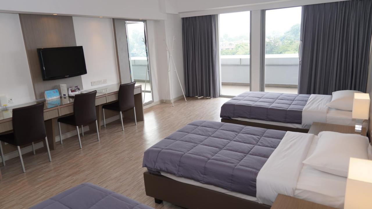 Relc International Hotel Singapore Exterior photo